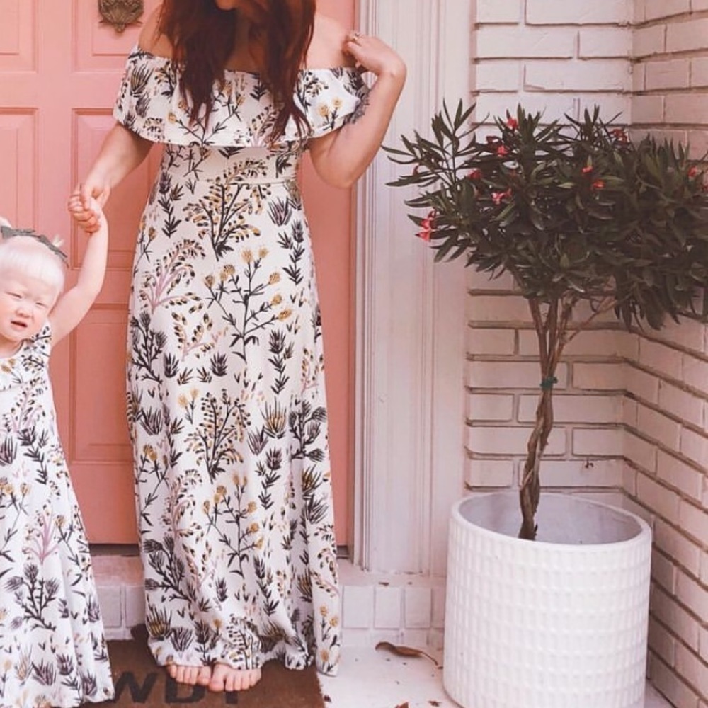 Thief & Bandit White Floral Midi Dress sz S